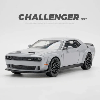 1:32 Dodge Challenger Hellcat
