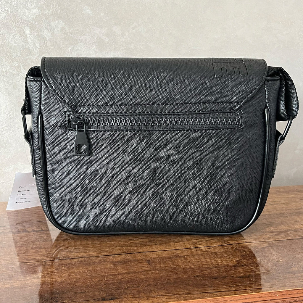 Sacs de Luxe L A C O S T E pour Homme – Élégance et Style