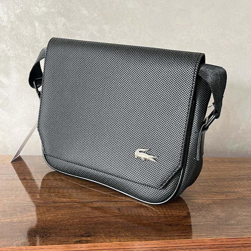 Sacs de Luxe L A C O S T E pour Homme – Élégance et Style