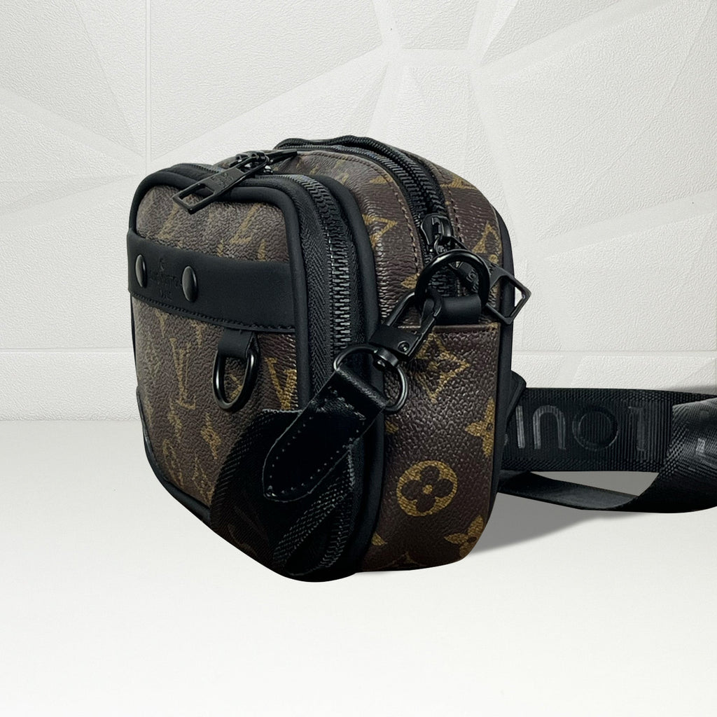 LV Crossbody Sacoche – Élégance et Style