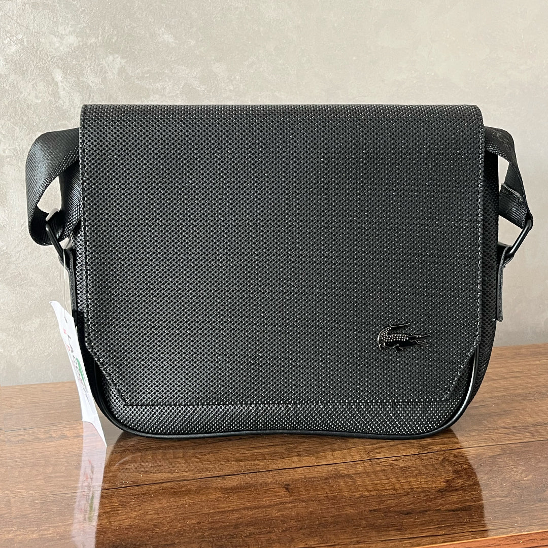 Sacs de Luxe L A C O S T E pour Homme – Élégance et Style
